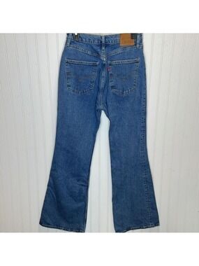 Levi’s Premium 70’s High Flare Jeans Size 28
